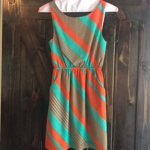 Pretty dress 👗 with pockets!